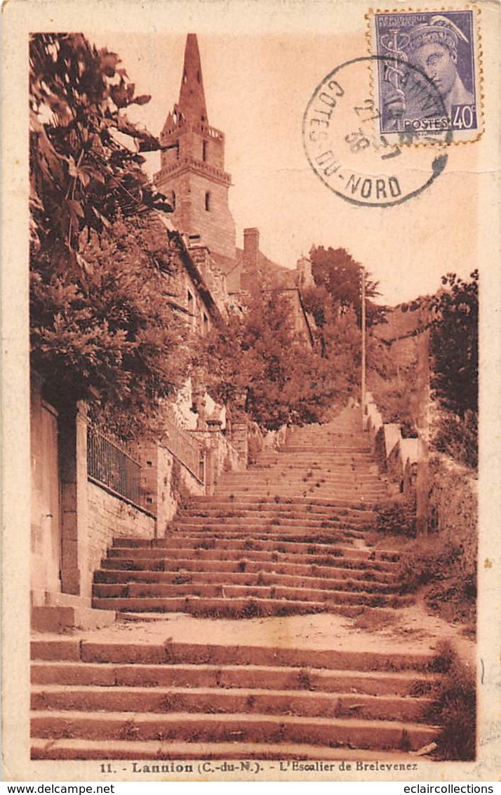 Lannion        22             L'escalier De Brélévenez        (voir Scan) - Lannion