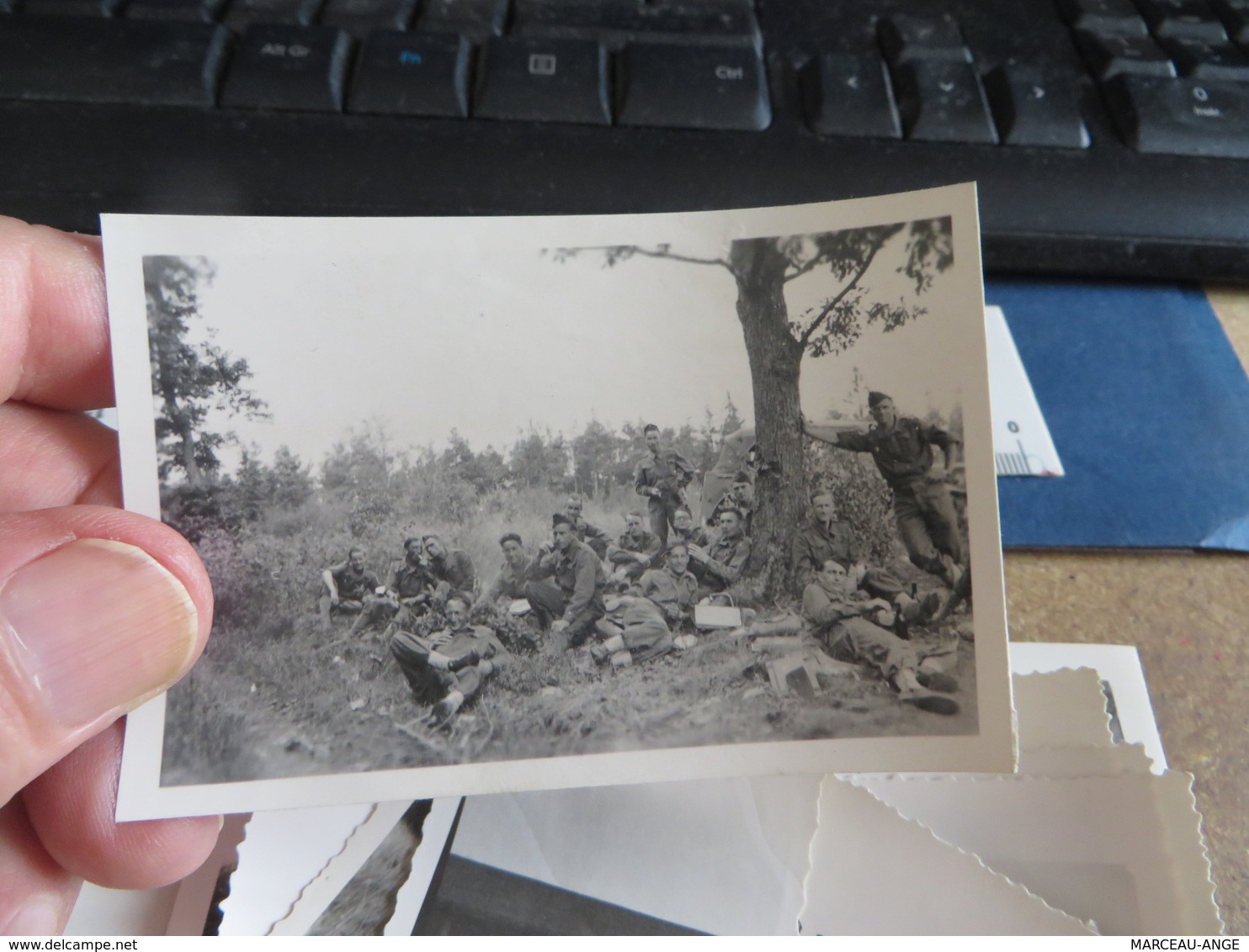 30 photos de militaires,soldats  et divers autres