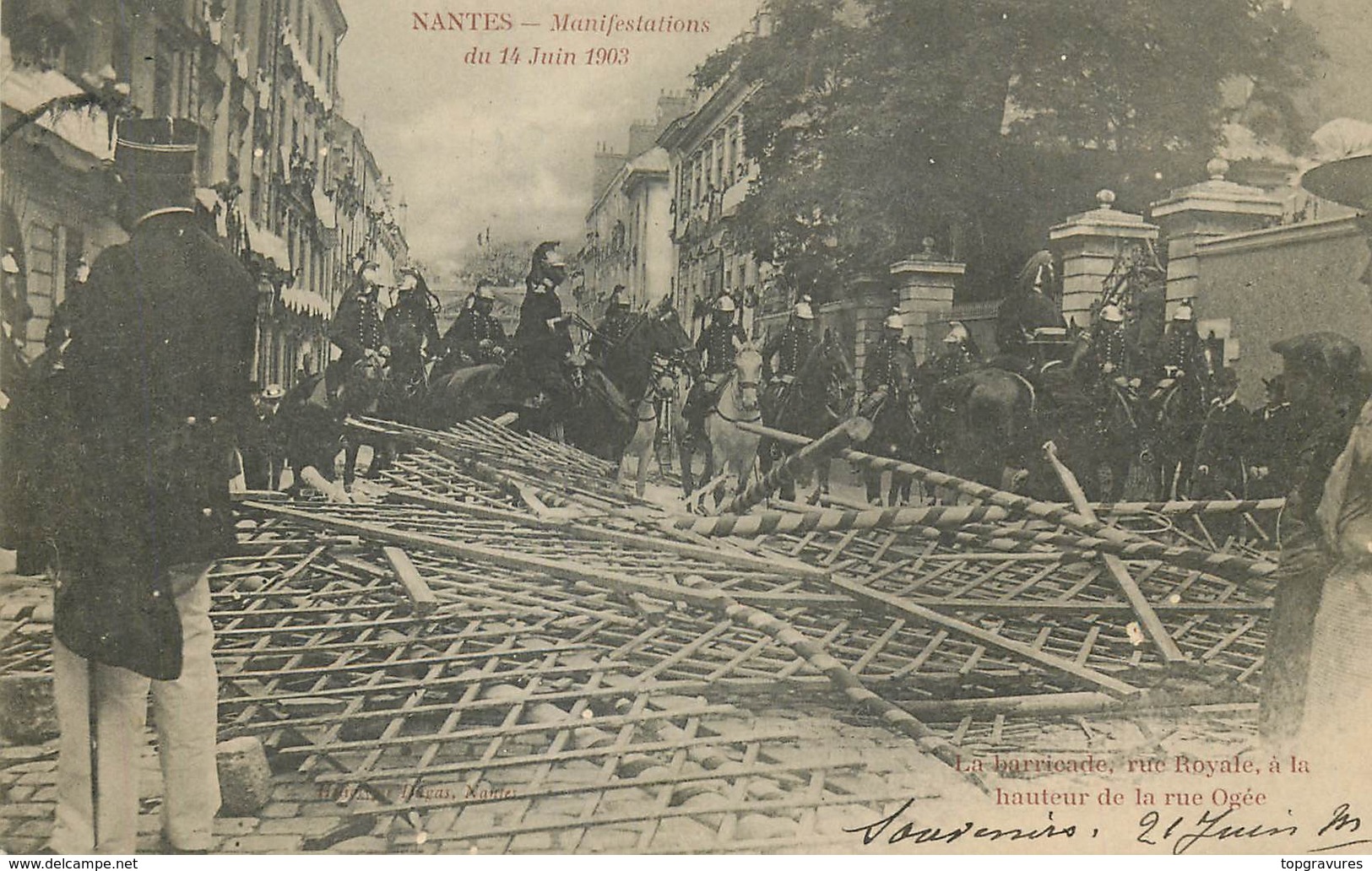 Nantes- Manifestation Du 14 Juin 1903- La Barricade Rue Royale,à La Hauteur De La Rue Ogée - Nantes