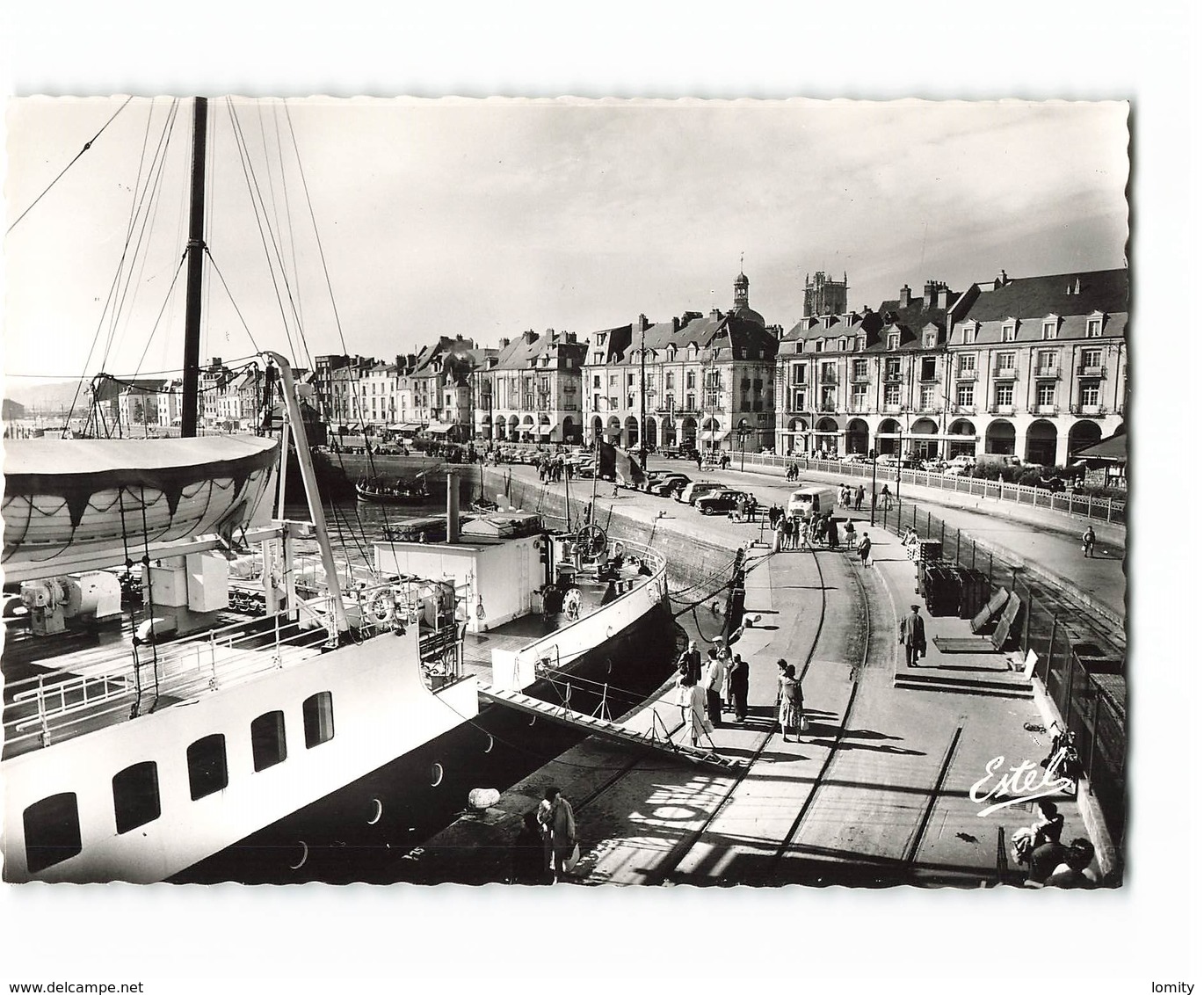 76 Dieppe Le Port CPSM GF Edit Estel N°55196 - Dieppe