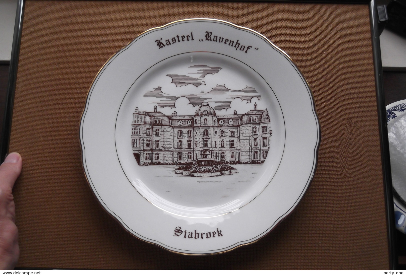 Kasteel " RAVENHOF " STABROEK > Bord +/- 24 Cm. > MAGVAM Czechoslovakia  / Uitgifte 16 Dec 1985 ( Zie/voir Photo ) ! - Otros & Sin Clasificación