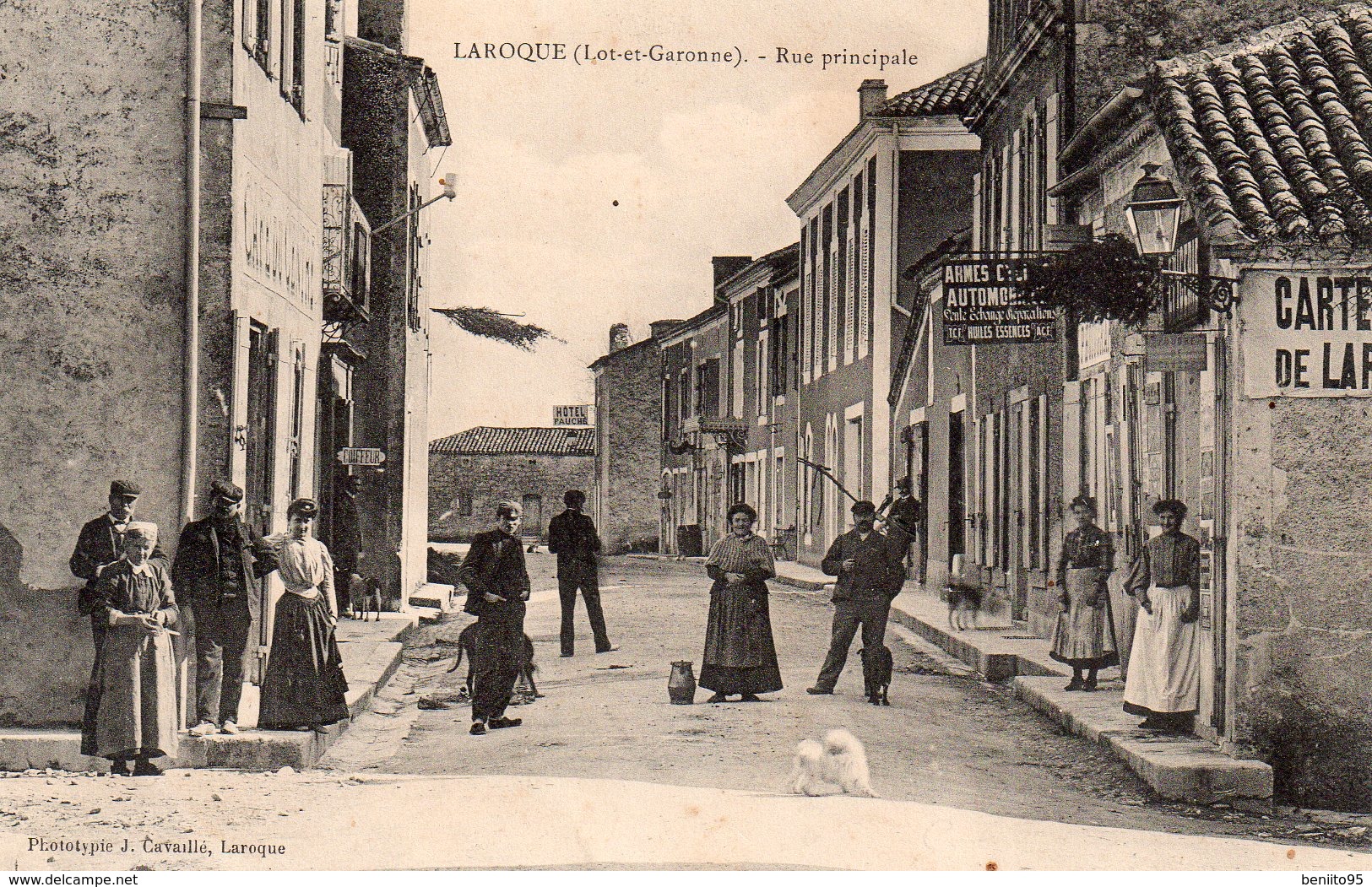 CPA De LAROQUE - Rue Principale. - Autres & Non Classés