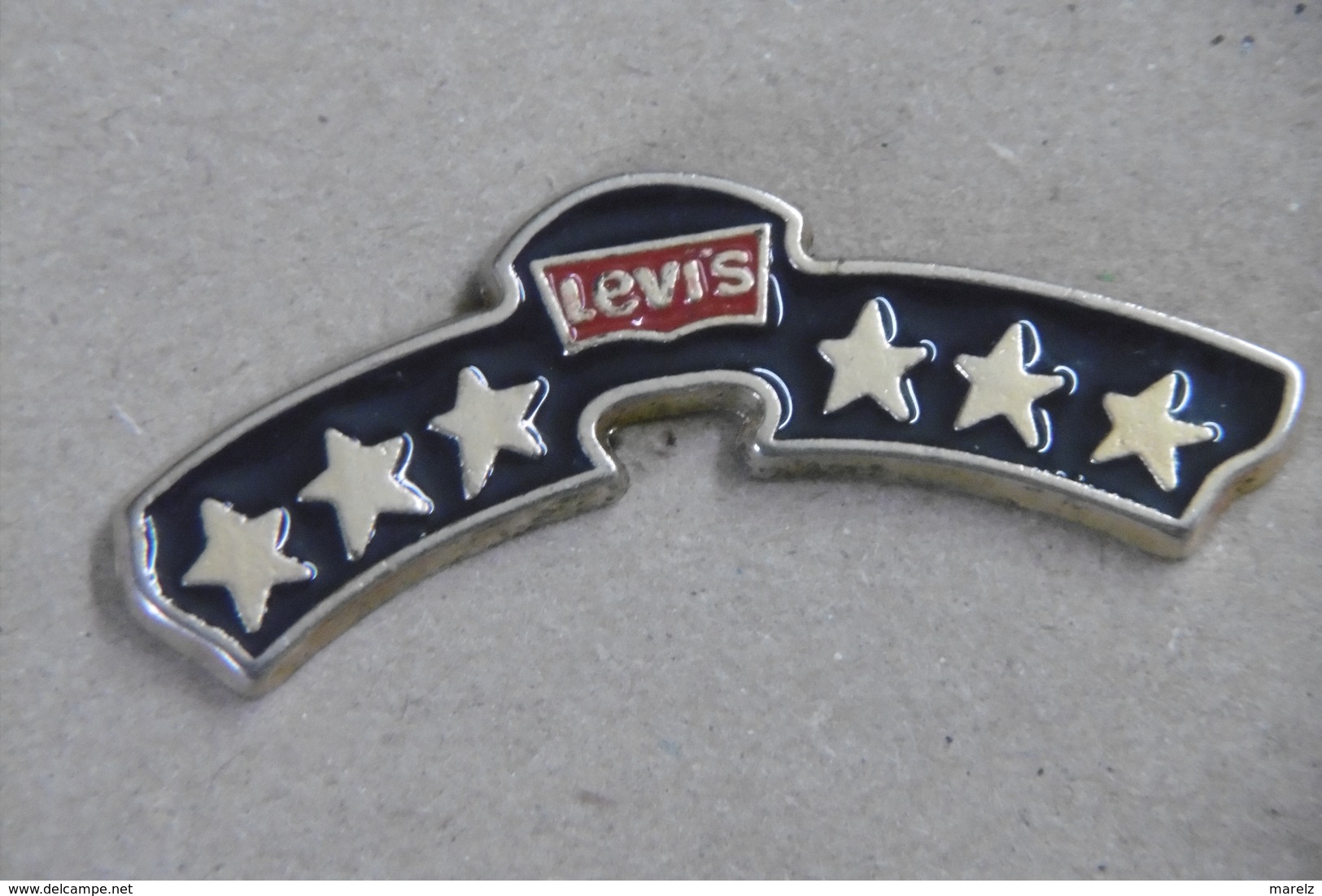 Pin's - Marque LEVIS - Trademarks