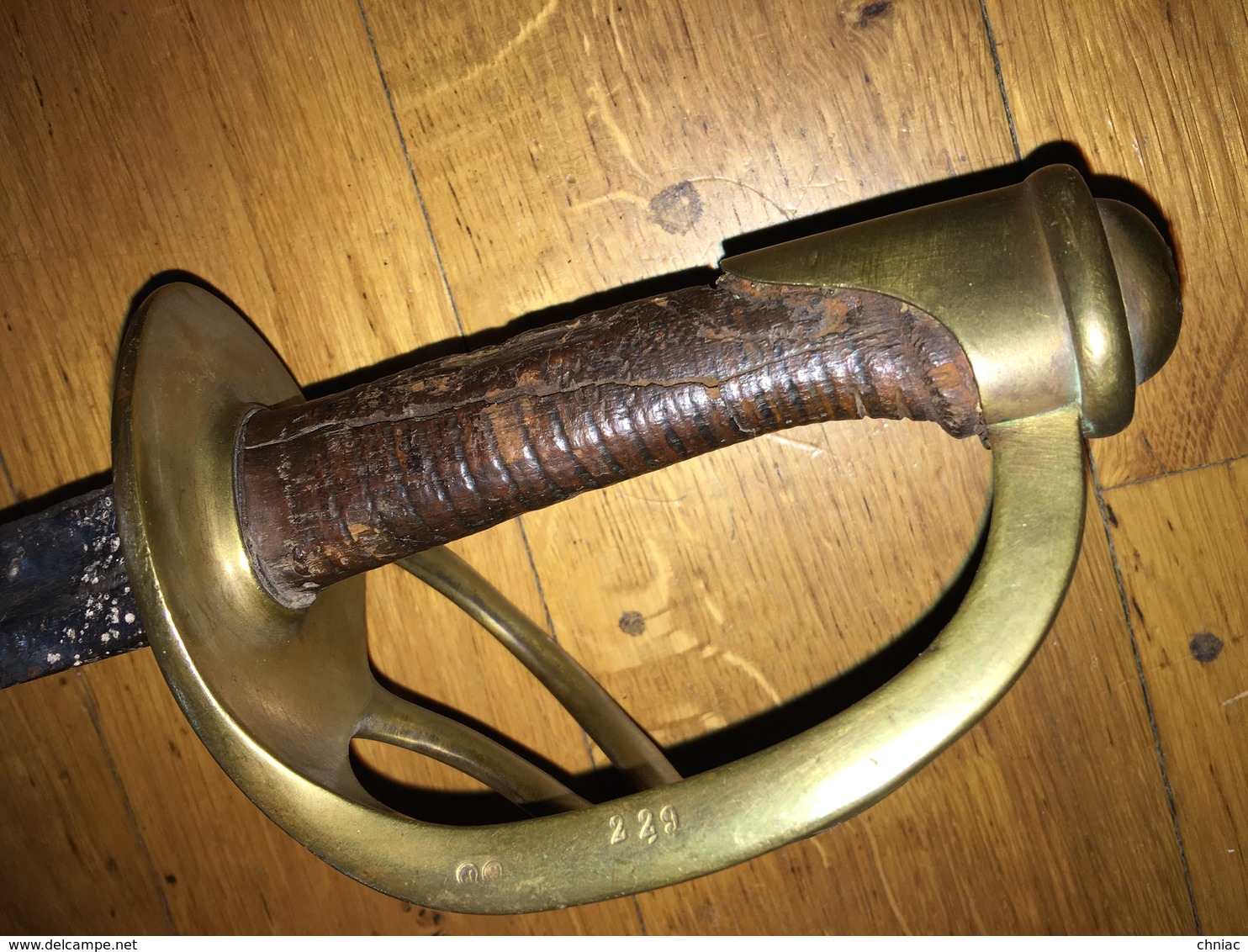 SABRE REGLEMENTAIRE FRANÇAIS DE CAVALERIE LEGERE MODELE 1822 MARQUAGE DE MANUFACTURE AVEC FOURREAU