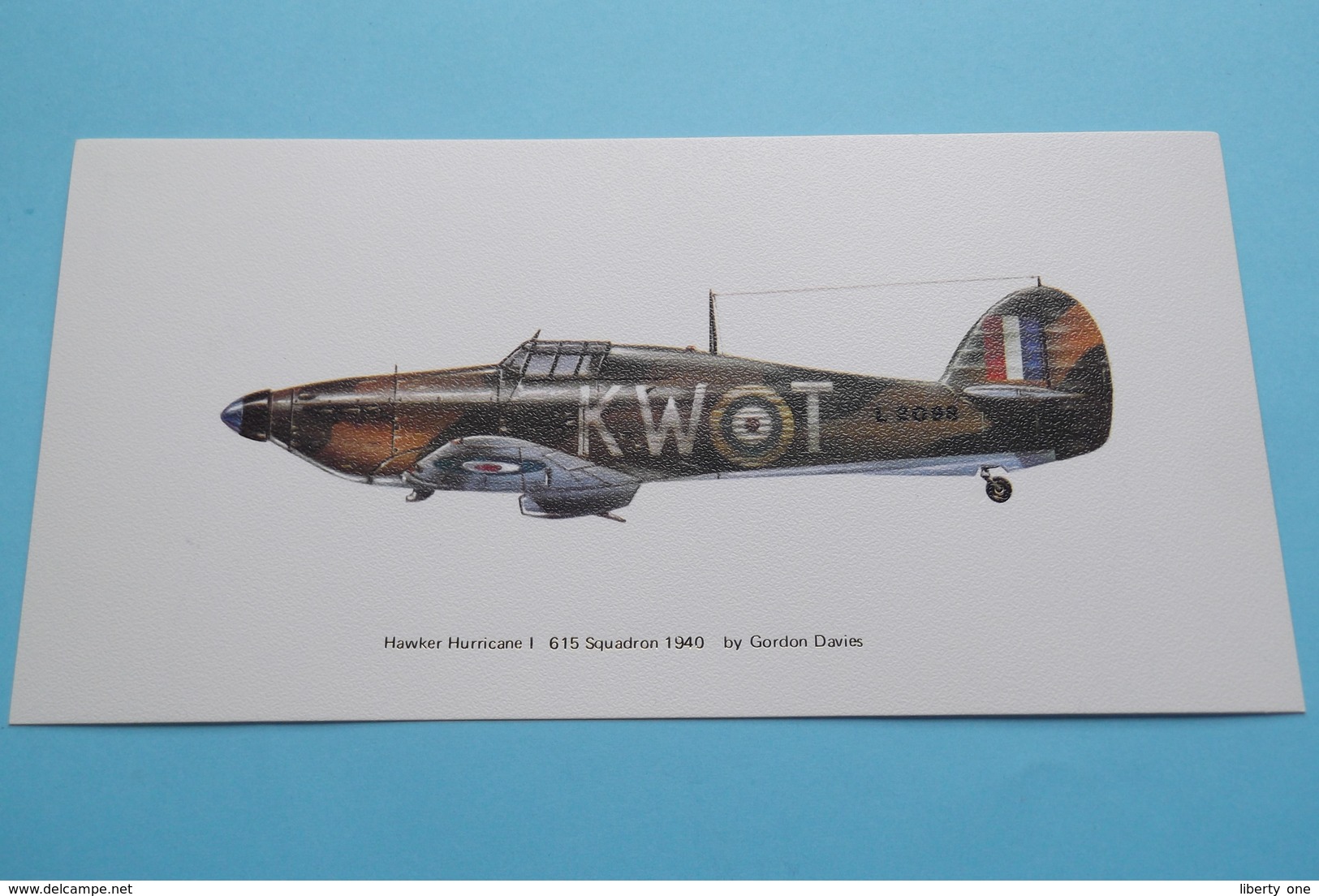 HAWKER HURRICANE 615 Squadron 1940 - By Gordon Davies ( Edit. : Noel Tatt Ltd, Lyminge Kent ) ( See Photo ) 20 X 10 Cm.! - 1939-1945: 2ème Guerre