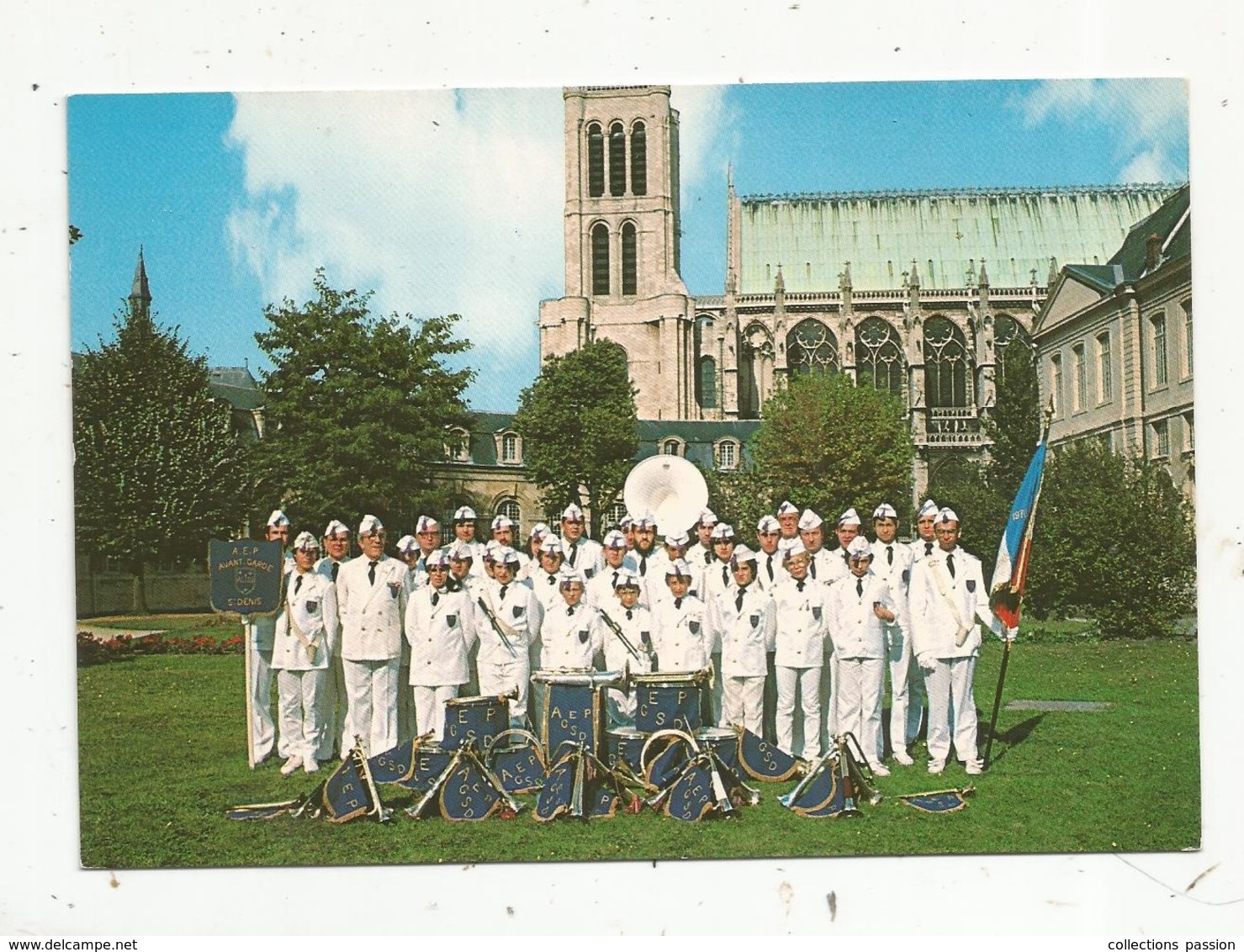 Cp ,spectacle ,  Musique Et Musiciens ,  BATTERIE-FANFARE DE L'A.E.P. , Avant Garde SAINT DENIS , Vierge - Musique Et Musiciens