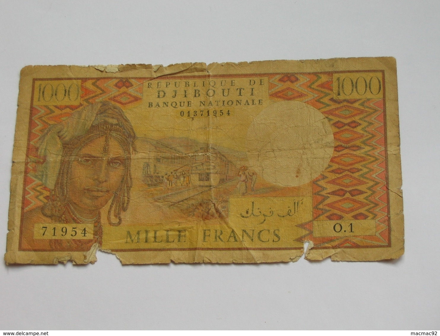 1000 Francs 1979-1988  - République De DJIBOUTI **** EN ACHAT IMMEDIAT **** - Djibouti