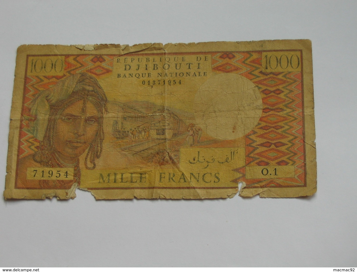 1000 Francs 1979-1988  - République De DJIBOUTI **** EN ACHAT IMMEDIAT **** - Djibouti