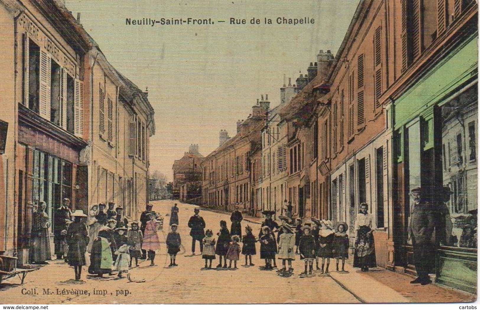 02 NEUILLY-SAINT-FRONT Rue De La Chapelle (très Animée) - Autres & Non Classés