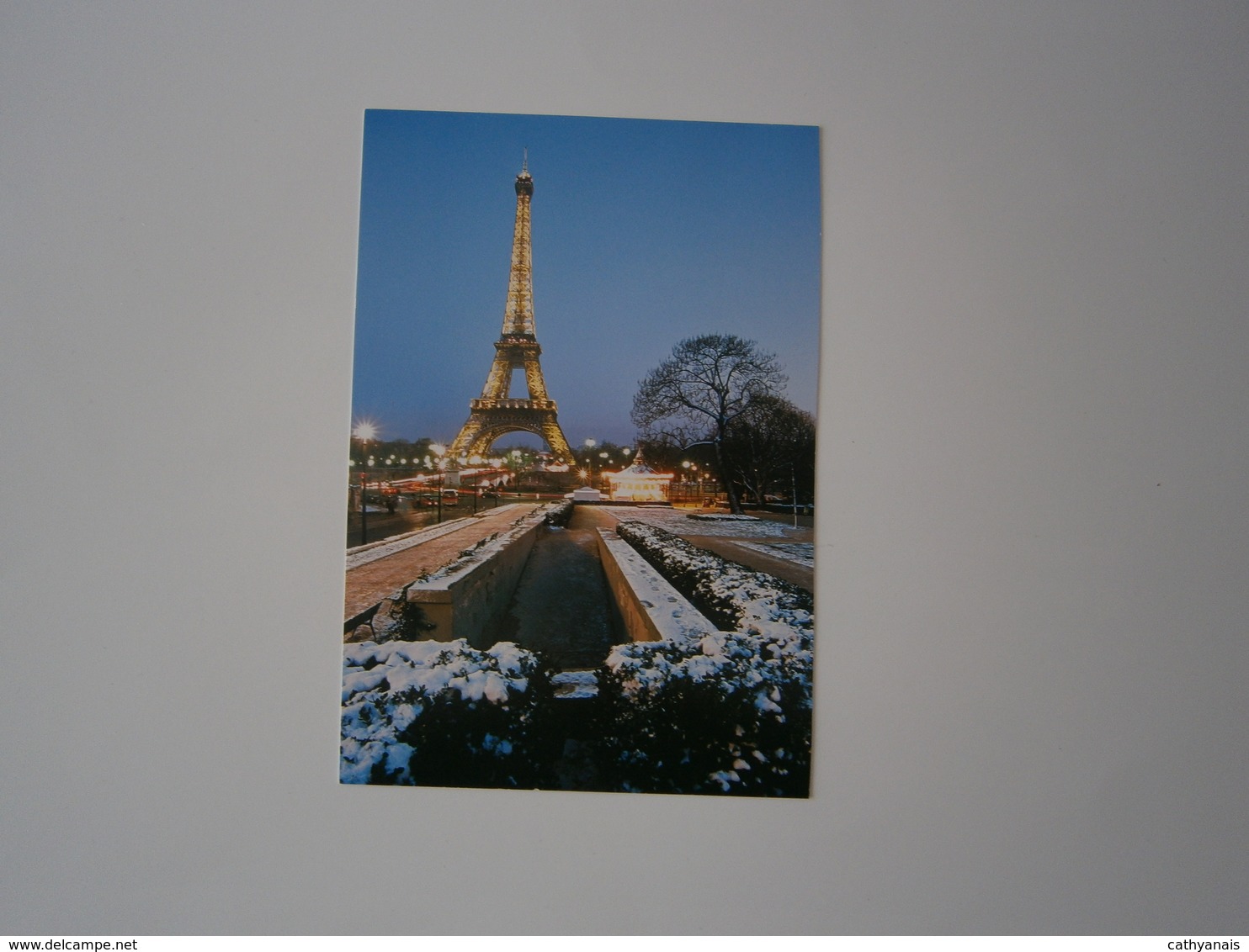 75 - PARIS SOUS LA NEIGE * LA TOUR EIFFEL *  PHOTO DE ANTONIO CARRARA - Eiffelturm