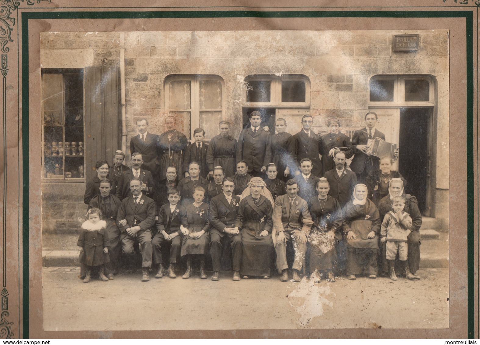 Photo De Mariage De Groupe, Photographe DESRUES De FOUGERES (35), état Médiocre, Secteur BRECE Ou SERVON (35) - Personnes Anonymes