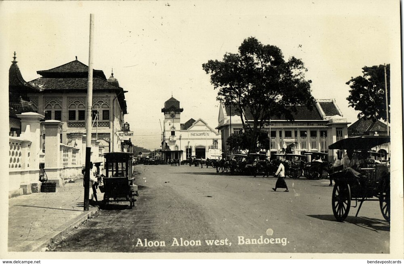 Indonesia, JAVA BANDUNG, Aloon Aloon West, Niescompto (1920s) RPPC Postcard - Indonesië