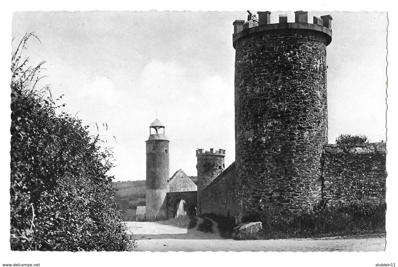 Le Rozel (Manche) Château   (CPSM, Bords Dentelés, Format 9 X 14) - Autres & Non Classés