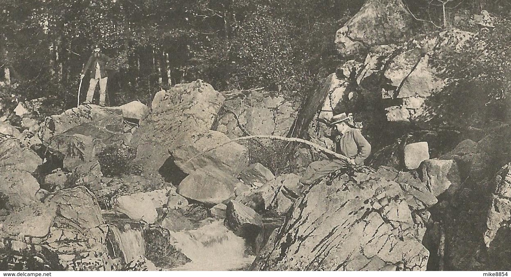 A114  CPA   CORNIMONT  (Vosges)  Le Trou Du Goufre  ++++++ - Cornimont