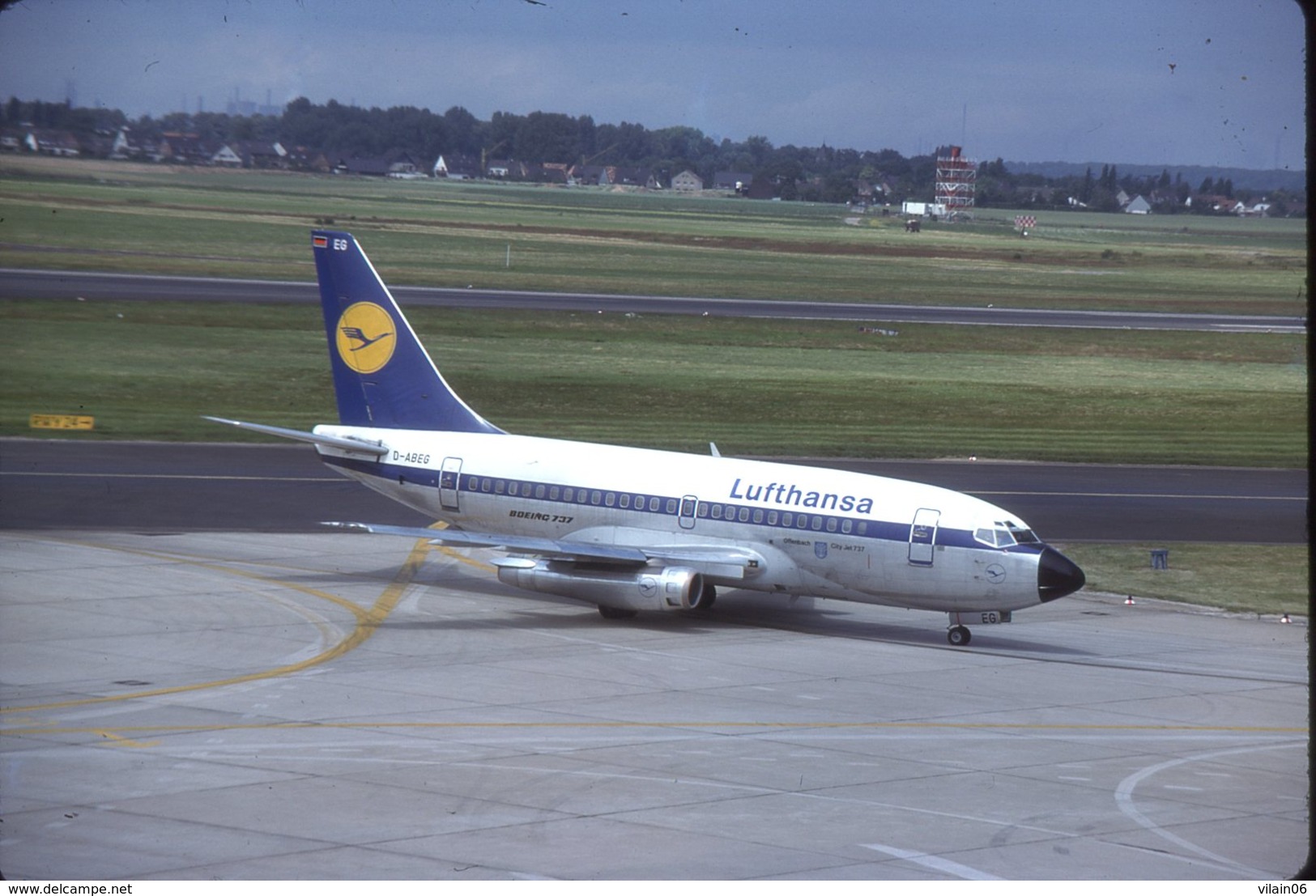 LUFTHANSA  B 737   D-ABEG   DIAPOSITIVE KODAK ORIGINAL - Diapositivas