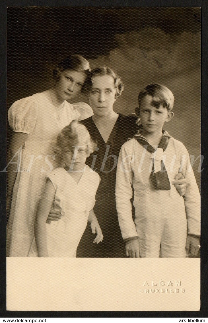 Postcard / CPA / ROYALTY / Belgium / Belgique / België / Reine Elisabeth / Koningin Elisabeth / Grandmother / Grand-mère - Familles Royales