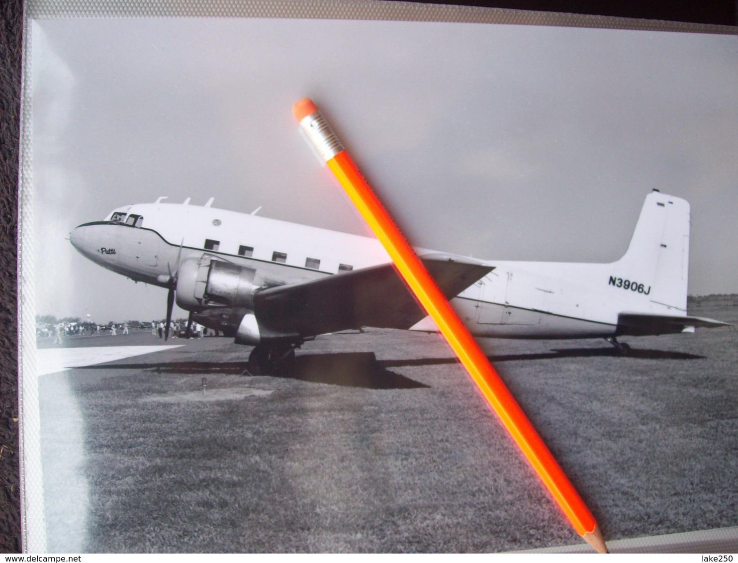 FOTOGRAFIA AEREO DOUGLAS  DC3  N-3906J - Aviation