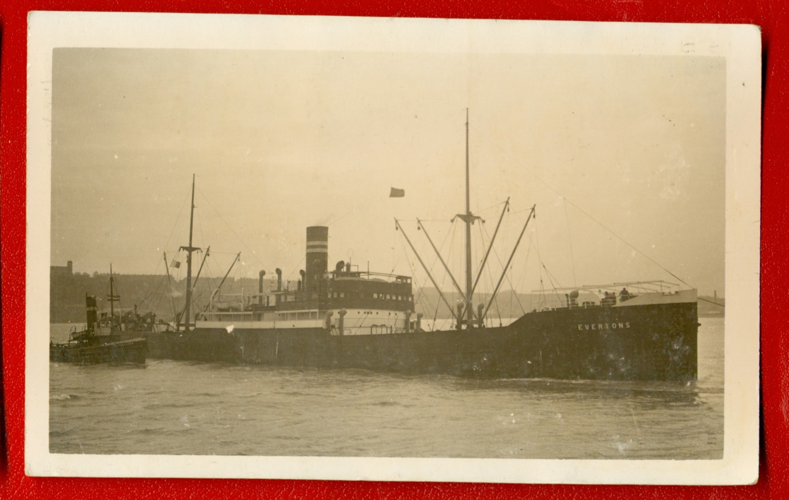 942 SHIP OCEAN LINER '' EVERTONS '' VINTAGE PHOTO POSTCARD - Sonstige & Ohne Zuordnung