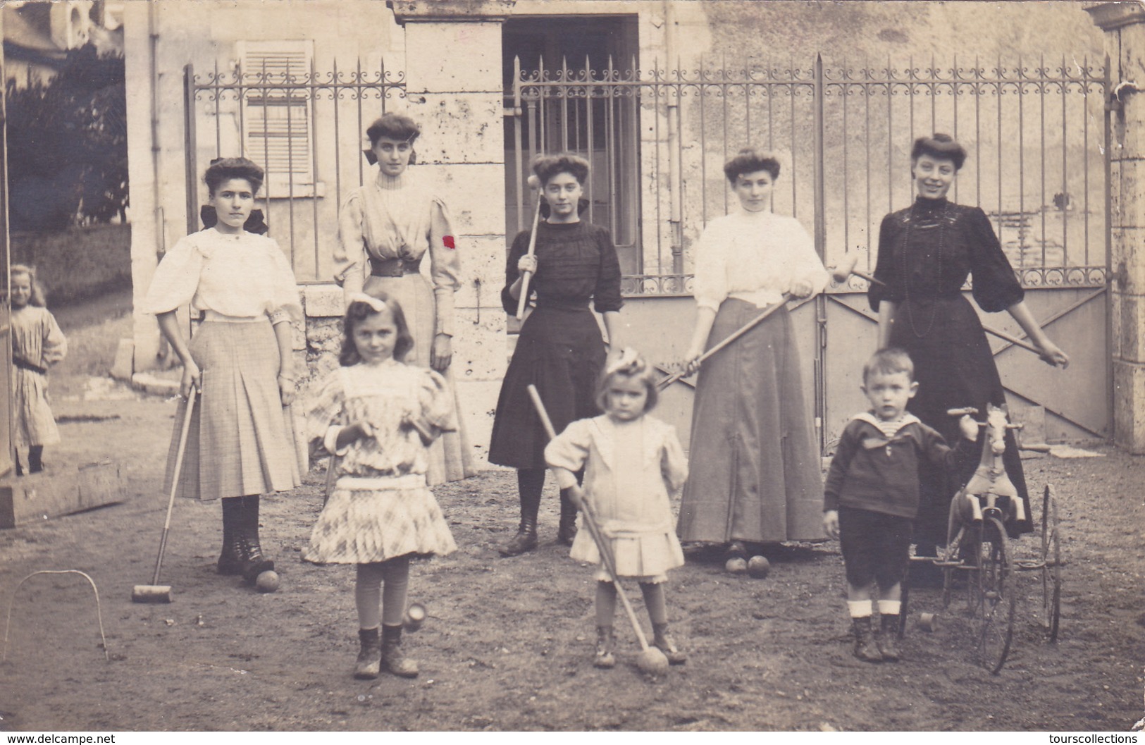 CARTE PHOTO - CPA 41 @ ONZAIN En 1907 - Croquet Pour Les Filles Et Cheval à Roues Pour Le Garçon - JOUET JEU - Andere & Zonder Classificatie