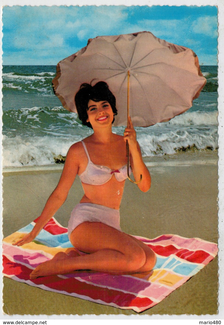 PIN  UPS   DEL  PASSATO  SULLA  SPIAGGIA             (VIAGGIATA) - Pin-Ups