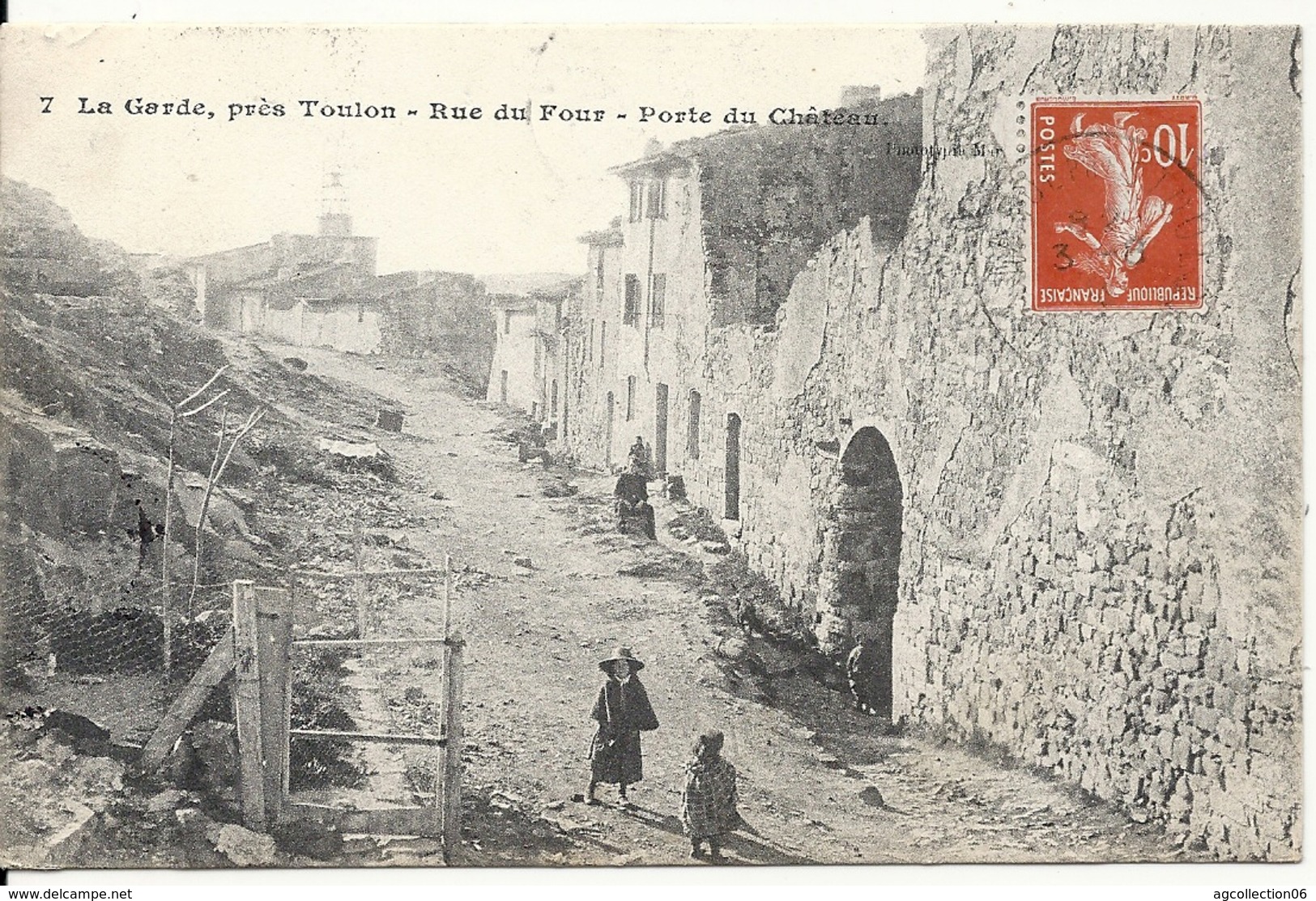 RUE DU FOUR. PORTE DU CHATEAU - La Garde