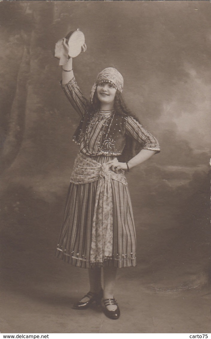 Spectacles - Danse - Jeune Fille Costume Déguisement - Fêtes - Gitane Tambourin - Carte-Photo - Danza