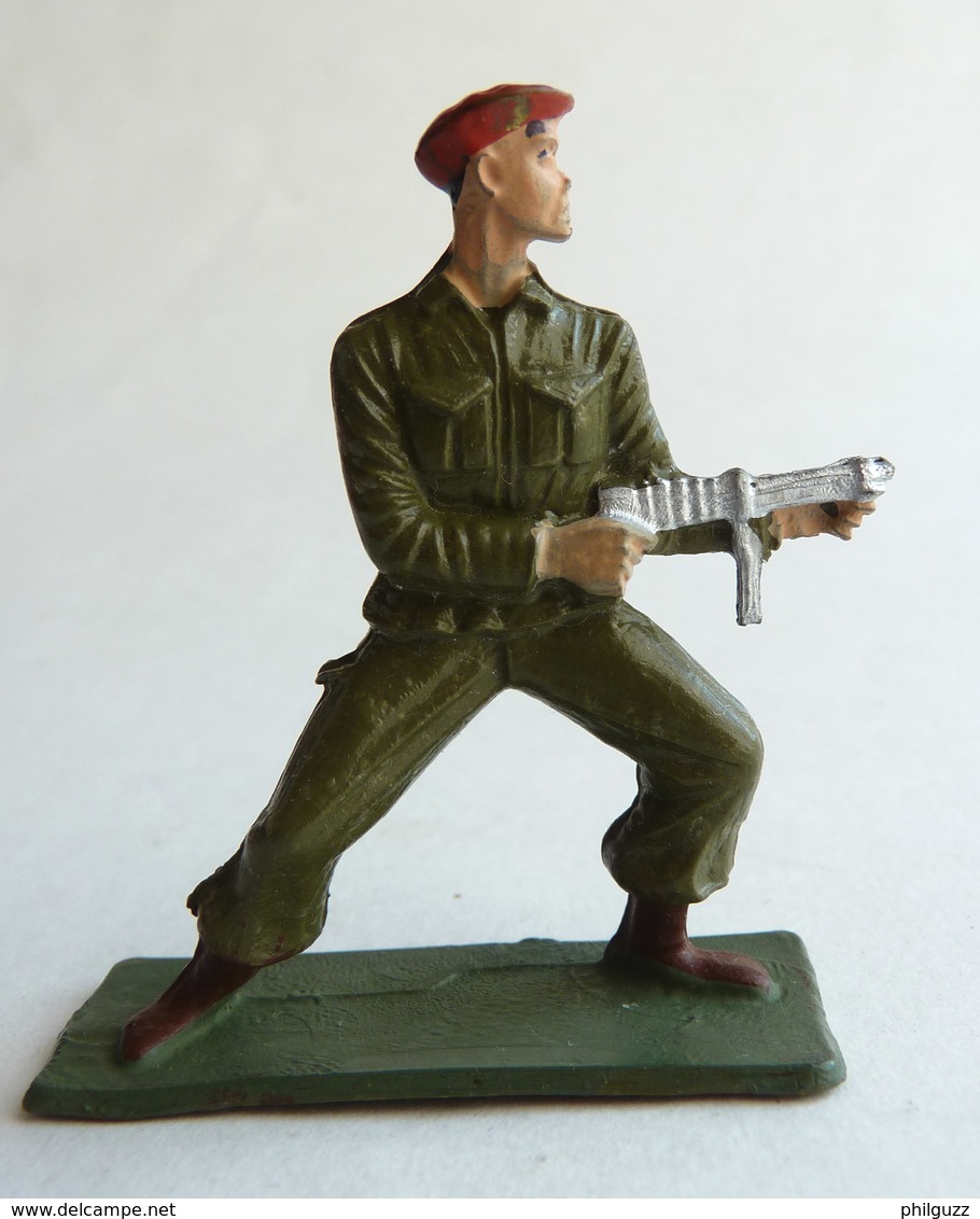 SOLDAT FIGURINE FIG STARLUX 1965 PARACHUTISTE TIREUR MITRAILLETTE DEVANT 5068 PARA (2) - Starlux