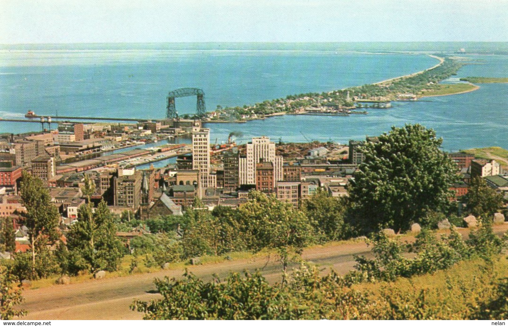 VIEW FROM THE SKYLINE BOULEVARD-DULUTH-NON VIAGGIATA - Duluth