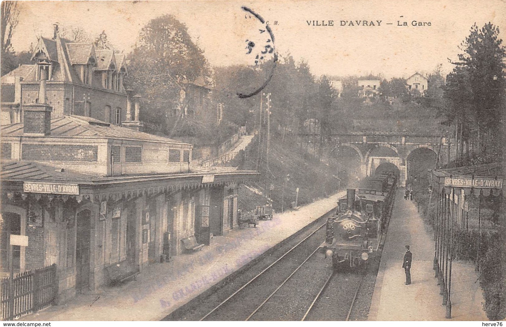 VILLE D'AVRAY - La Gare - Train - Ville D'Avray