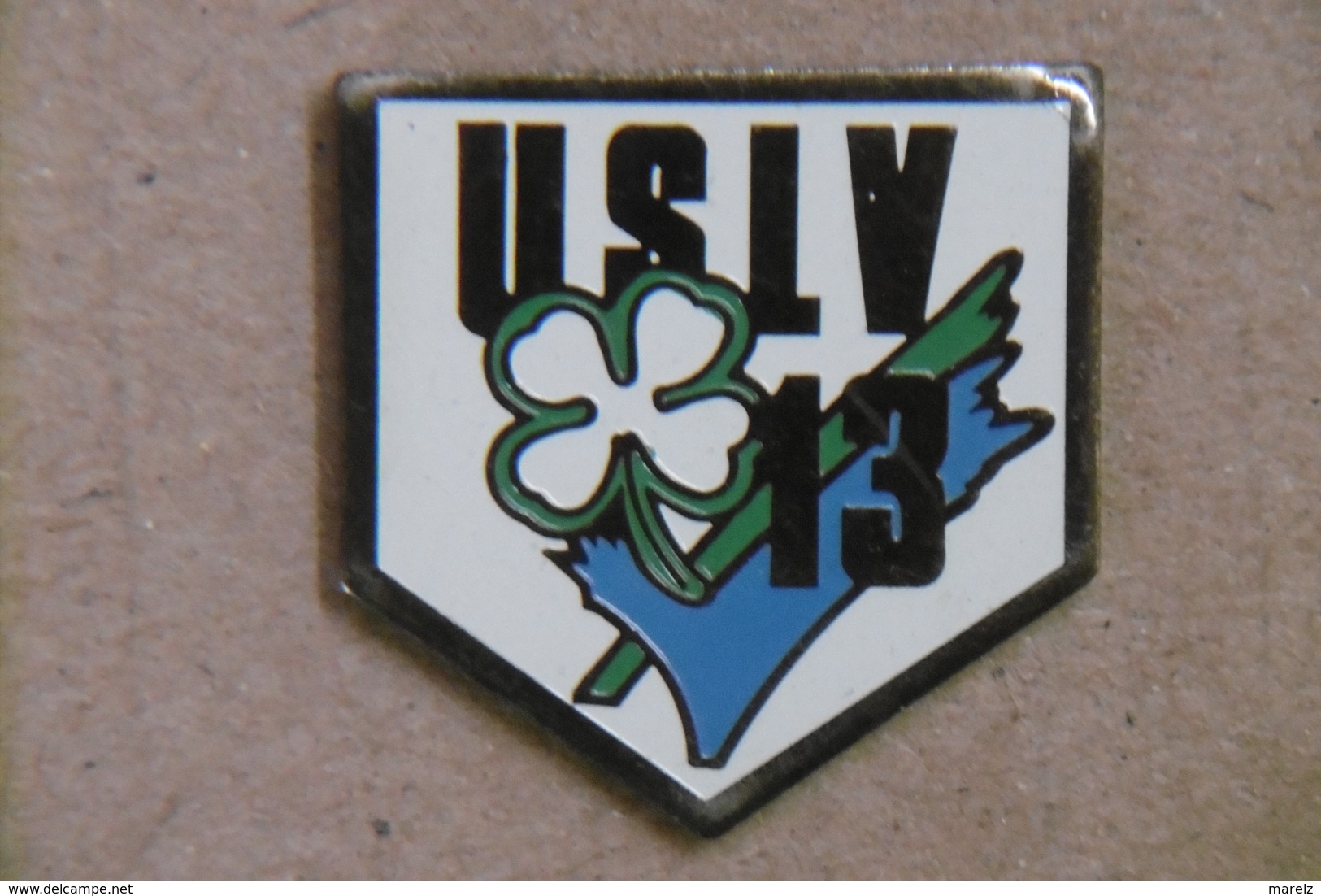 Pin's - Rugby "USLV 13" Union Sportive LYON VILLEURBANNE XIII - Rugby