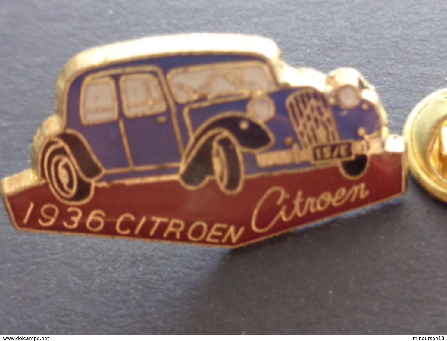 PIN'S VOITURE 1936 CITROEN - Citroën