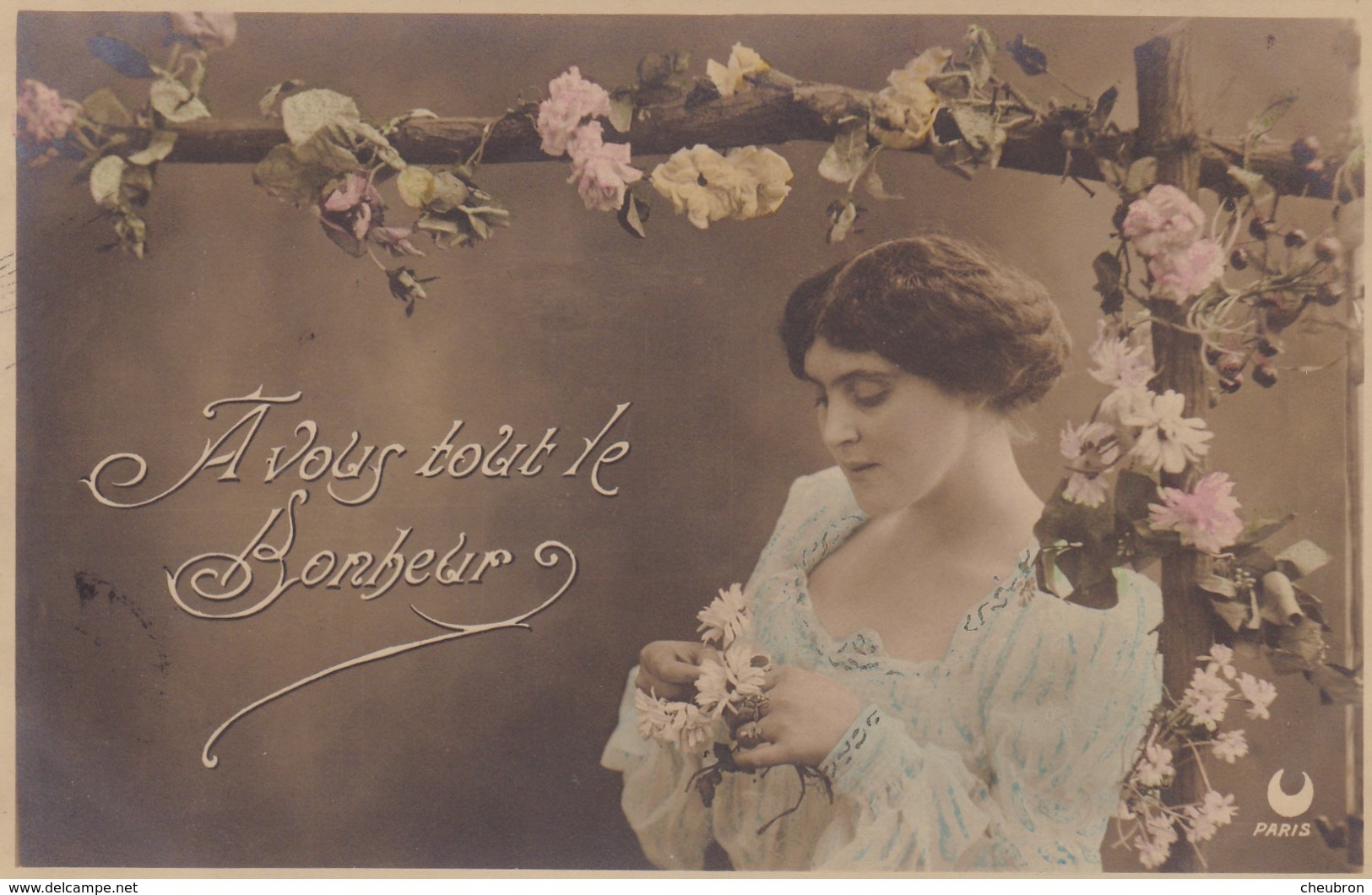 37 TOURS (A DESTINATION DE ) CARTE FANTAISIE.  4  CARTES COLORISÉES.  " FEMME ET FLEURS ". ANNÉE 1905 - Femmes