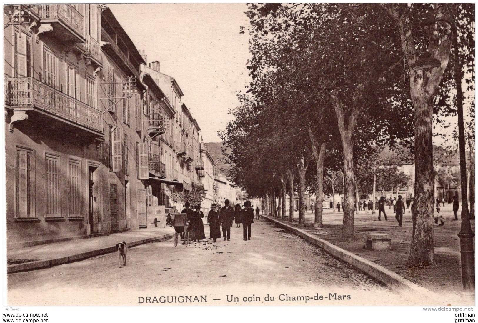 DRAGUIGNAN UN COIN DU CHAMP DE MARS TBE - Draguignan