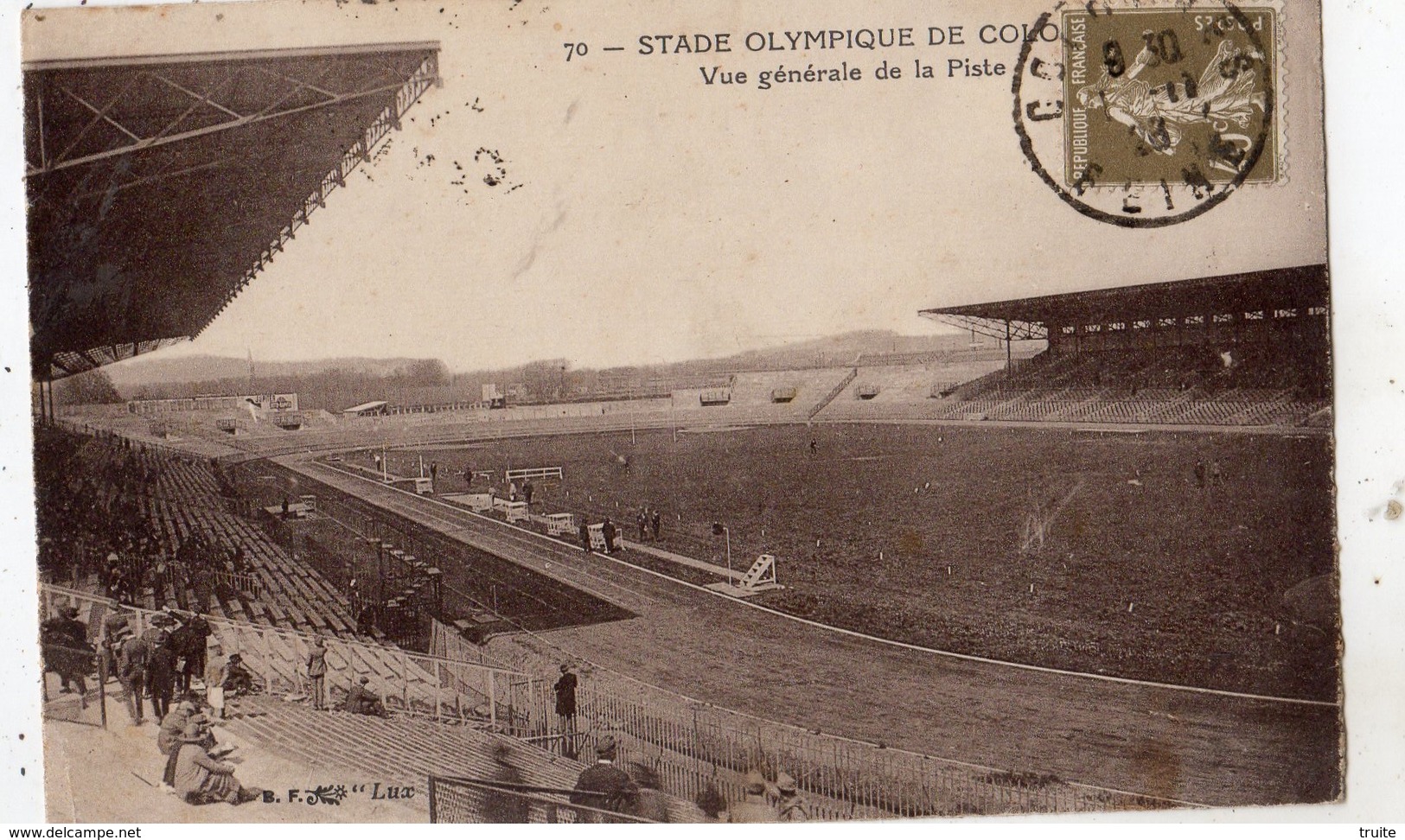 STADE OLYMPIQUE DE COLOMBES VUE GENERALE DE LA PISTE - Colombes