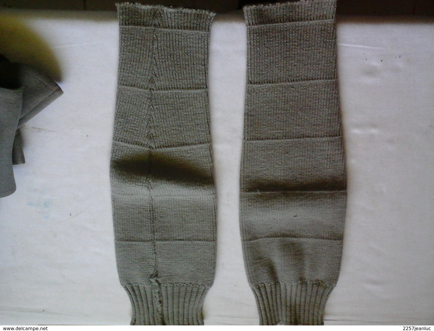 2 Surchaussettes Kaki Militaria ( Voir ? Guerre 14/18 Ou Autre ) - Uniformes