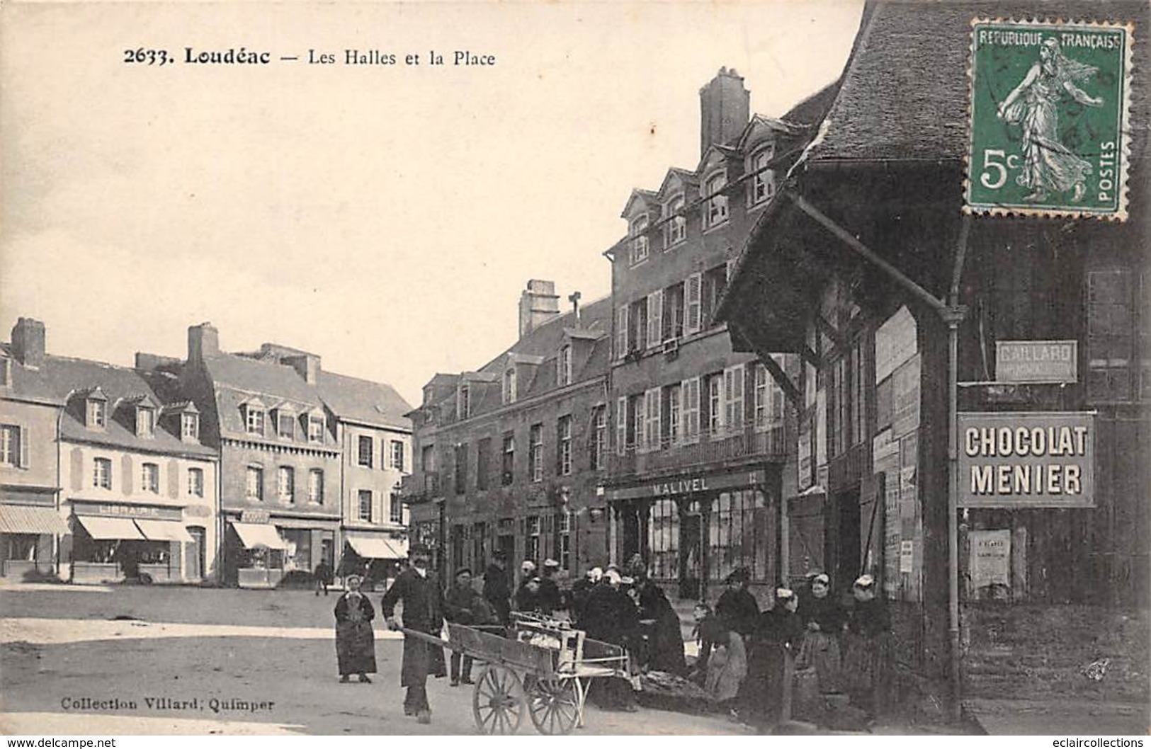 Loudéac         22        Les Halles Et La Place           (voir Scan) - Loudéac