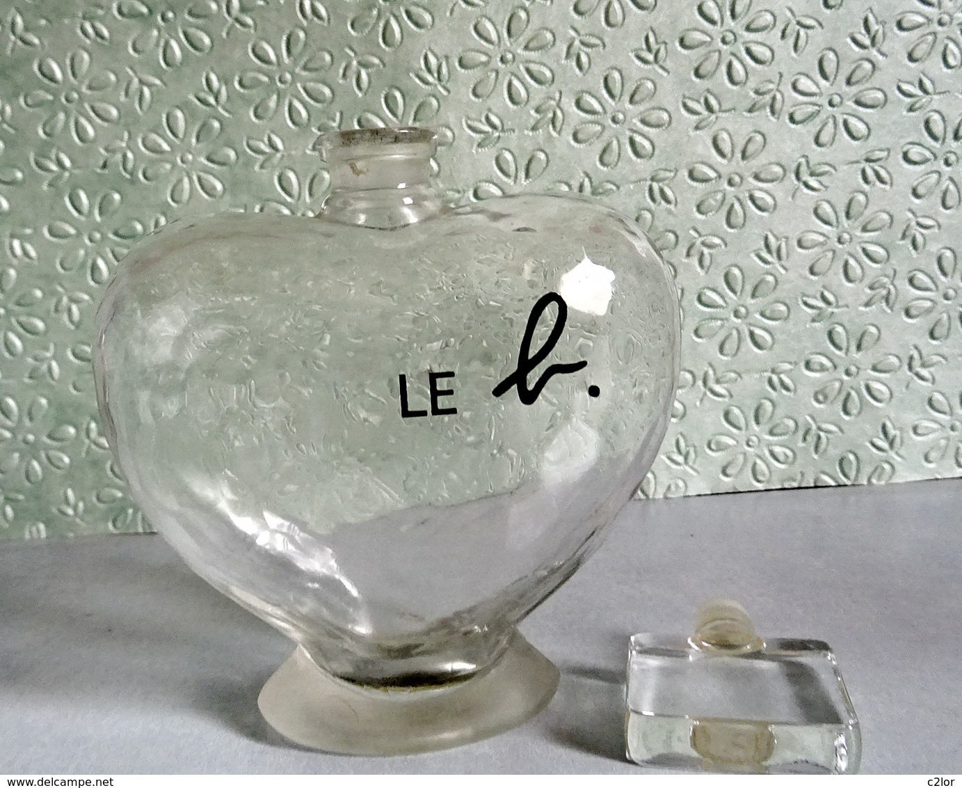 Ancien Flacon Avec Bouchon "LE B " D  AGNES B  Eau De Toilette 100 Ml  VIDE/EMPTY - Bottles (empty)