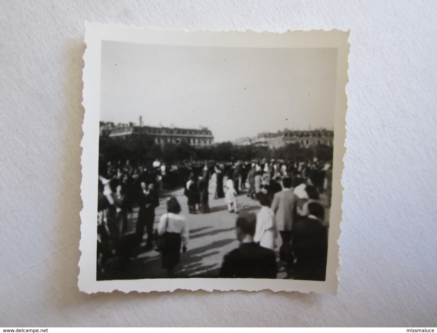 Photo Photos Photographie Femme Mode Paris 8 Mai 1945 - Lieux