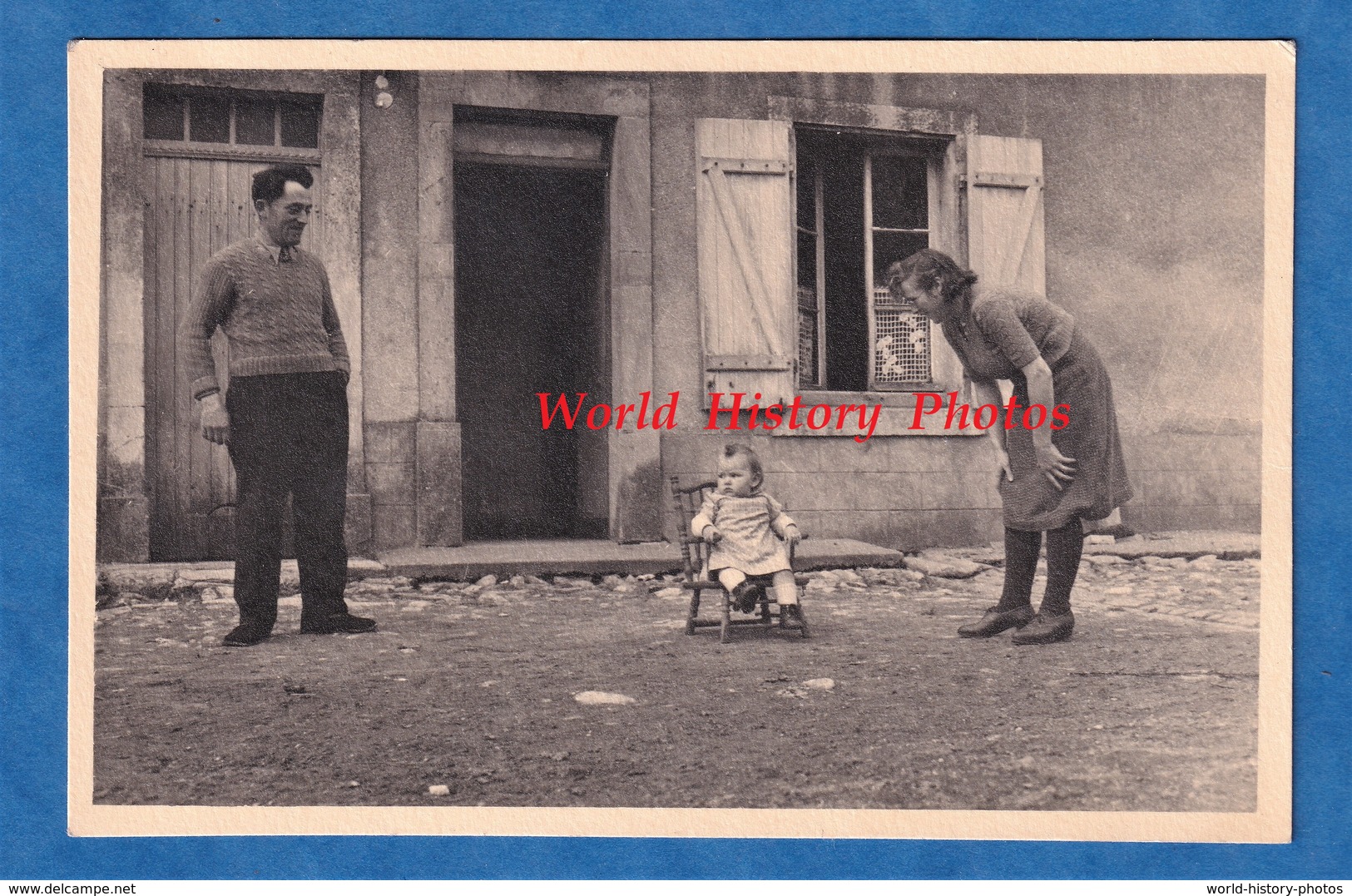 Photo Ancienne - BUZY ( Meuse ) - Famille Julien - Mai 1946 - Petite Fille Enfant - Prés Gussainville Parfondrupt - Lieux