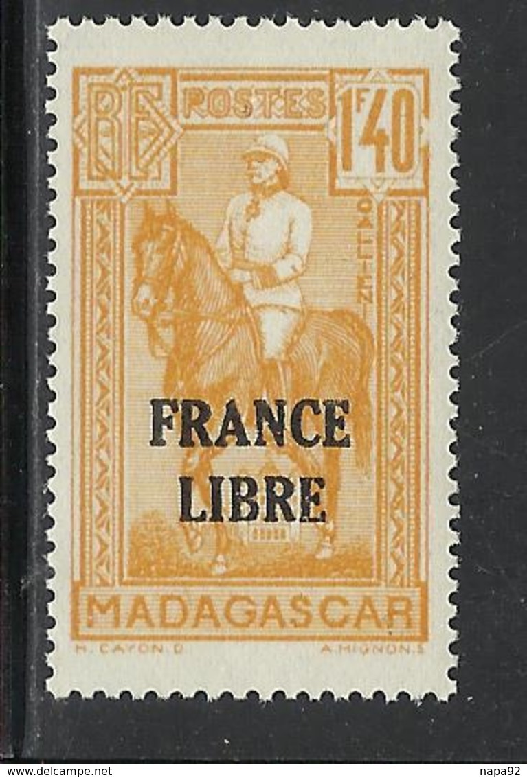 MADAGASCAR 1943 YT 246** - Unused Stamps