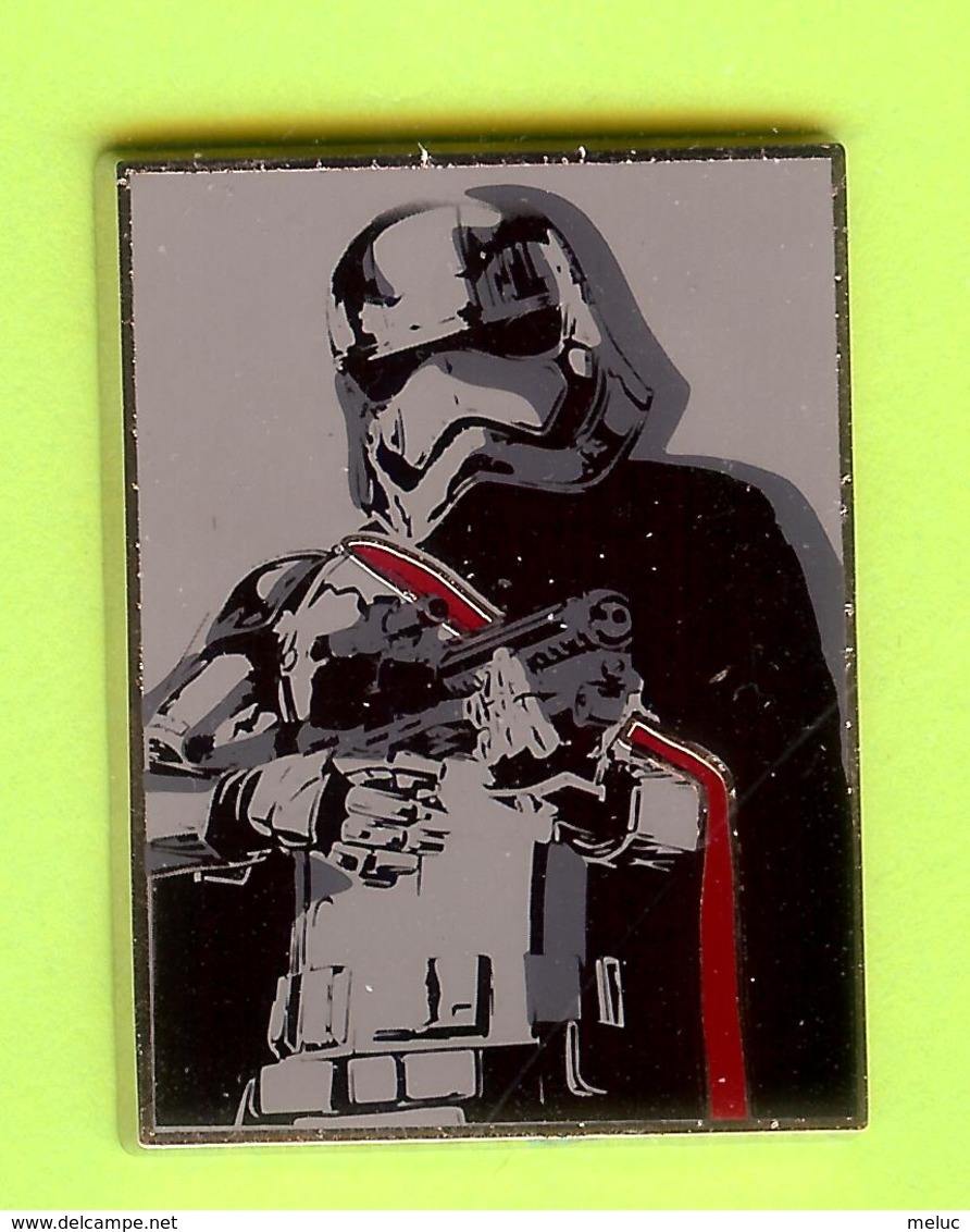 Pin's BD Disney Star Wars Capitaine Phasma  - 9GG15 - Disney