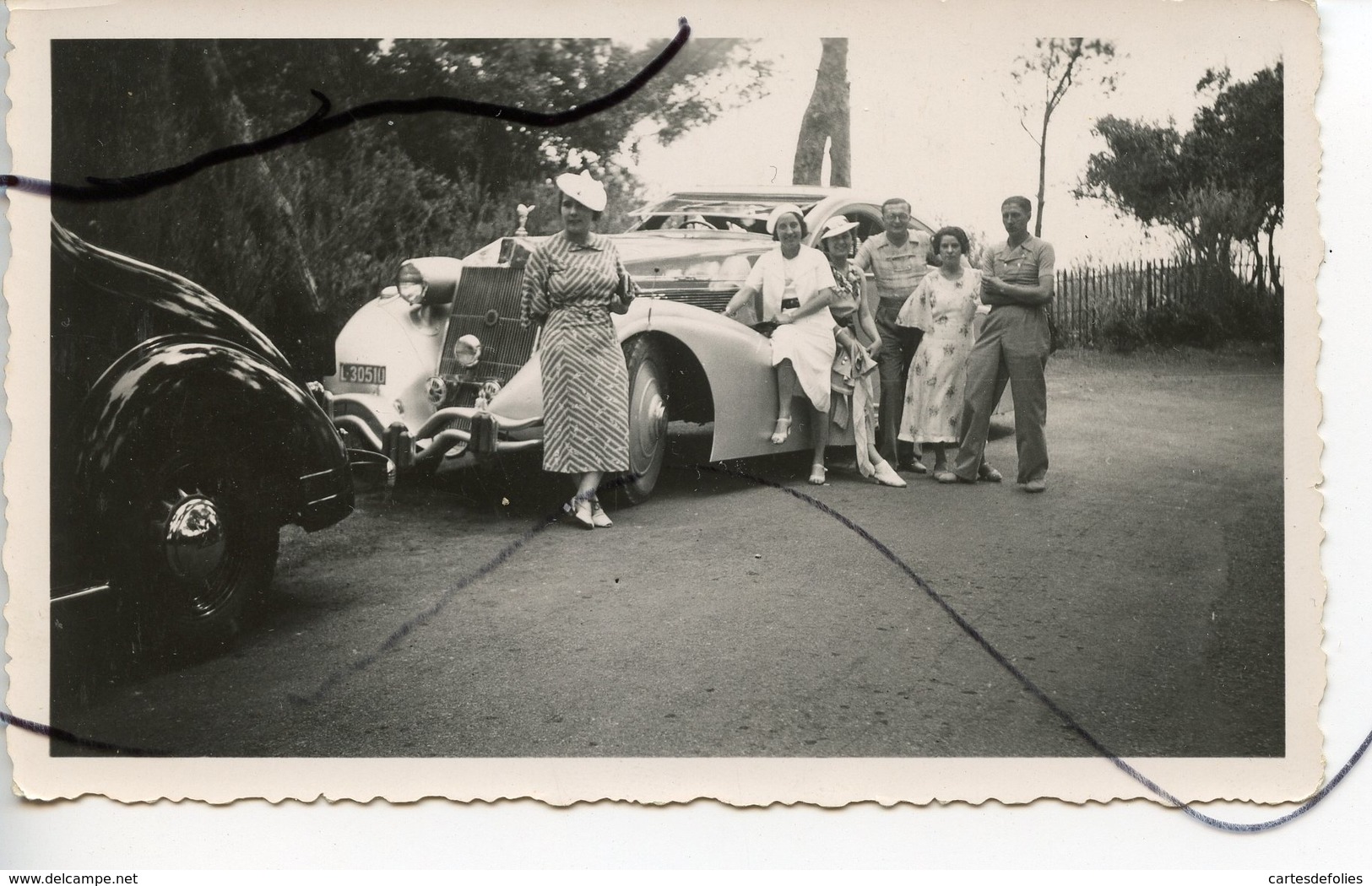 PHOTO A IDENTIFIÉE. Ancien Véhicule . Voiture Roll Royce . - Cars