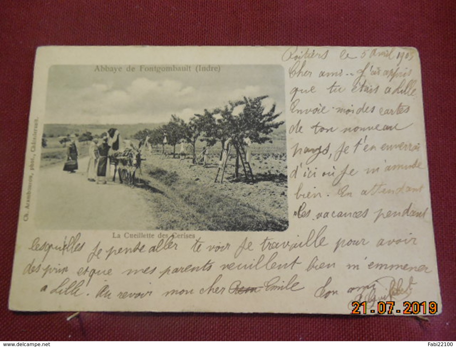 CPA - Abbaye De Fontgombault - La Cueillette Des Cerises - Autres & Non Classés