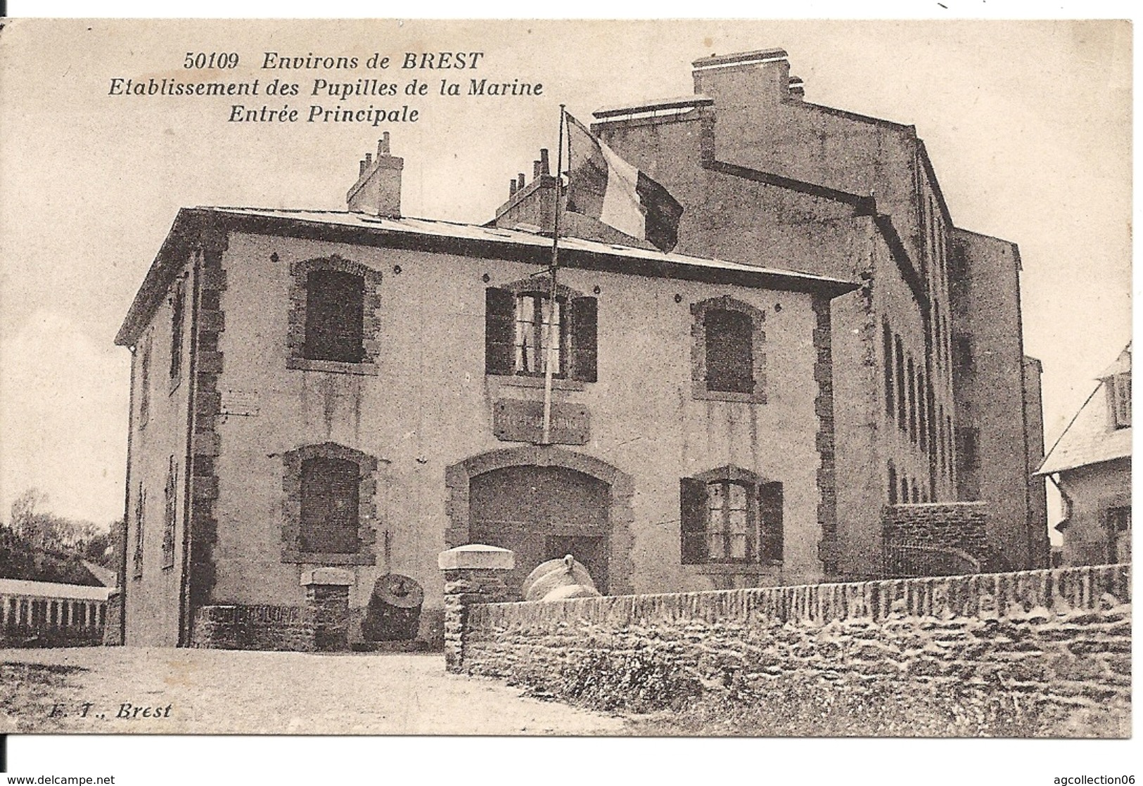 ETABLISSEMENT DES PUPILLES DE LA MARINE. ENTREE PRINCIPALE - Brest