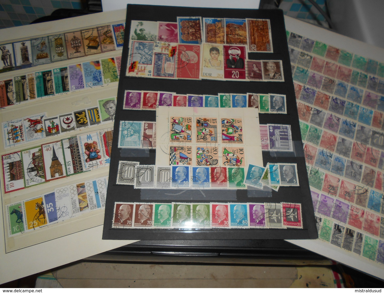 Collection , Ddr 200 Timbres Obliteres - Collections (sans Albums)