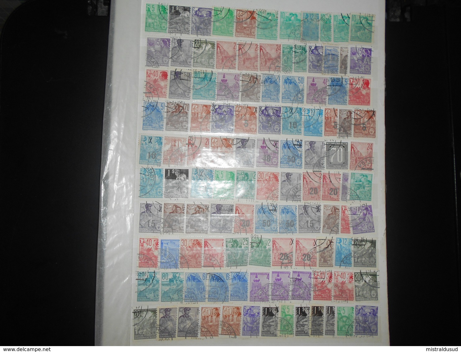 Collection , Ddr 200 Timbres Obliteres - Collections (sans Albums)