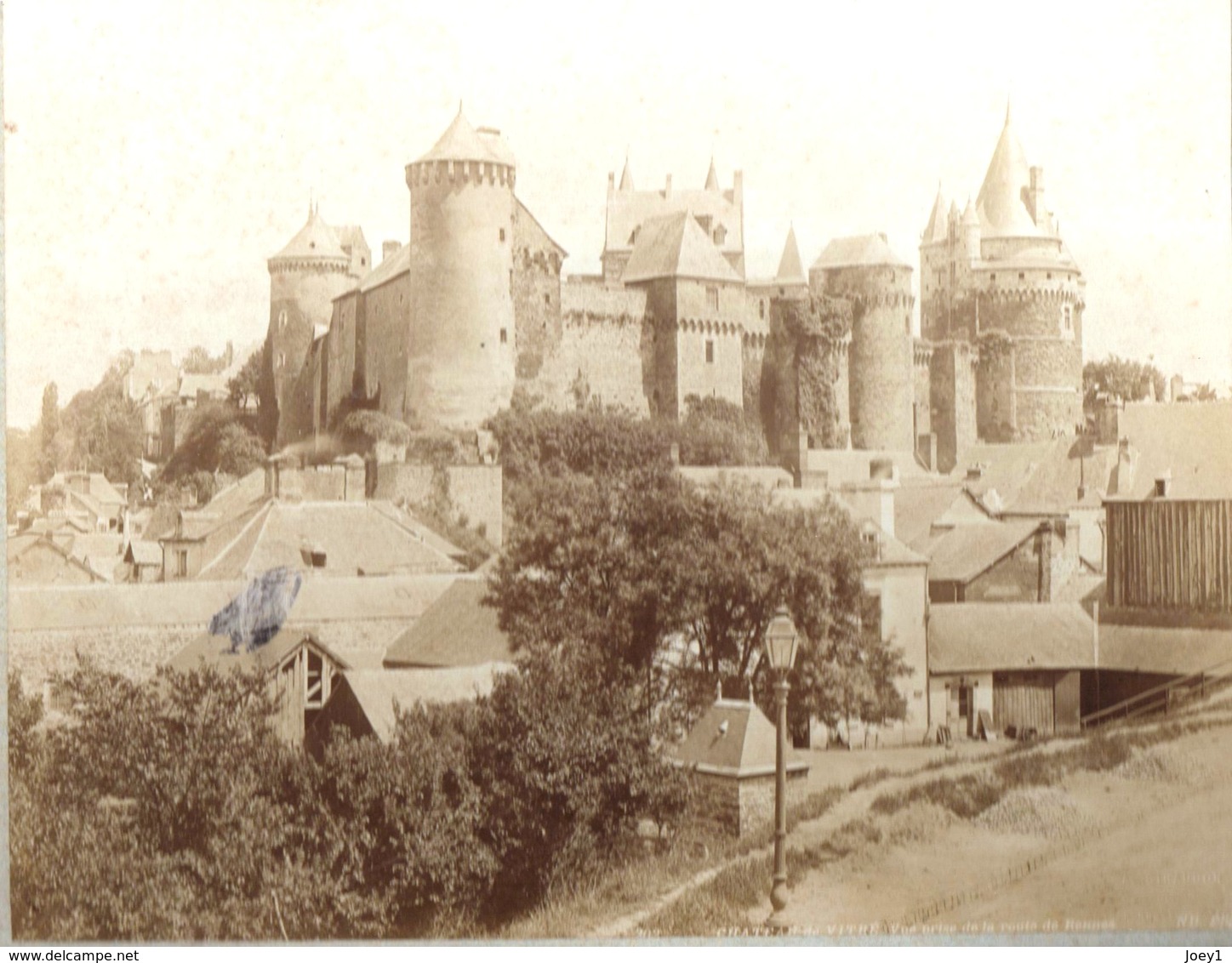 Photo Albuminée De A Giraudon,chateau De Vitré Format 27/21 Contre Collé Sur Carton - Oud (voor 1900)