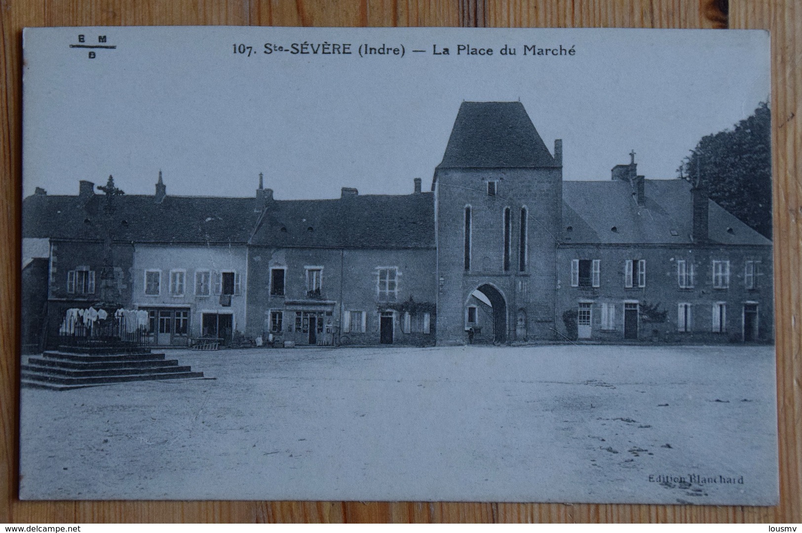36 : Sainte-Sévère / Ste-Sévère-sur-Indre - La Place Du Marché - (n°15442) - Altri & Non Classificati