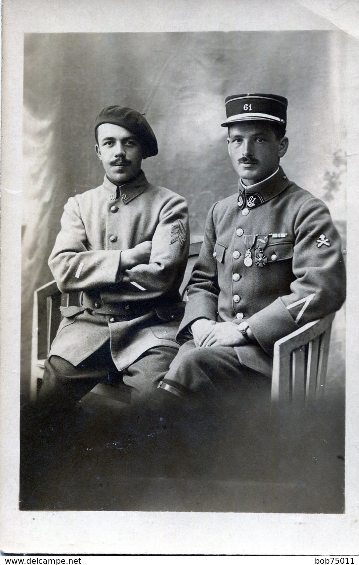 Carte Photo De Deux Officiers Francais Dont Un Décorer  Photo Prise A Chambery-Annecy - Guerre, Militaire