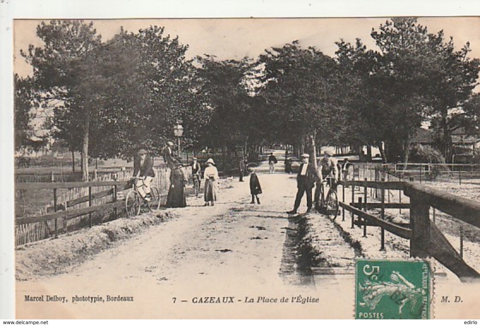 ***  33  *** CAZAUX -- CAZEAUX  La Place De L'église -  TTB Bien Timbrée - Other & Unclassified